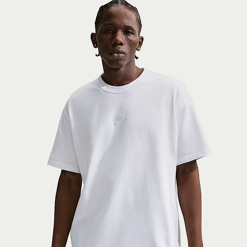 Nike Sportswear Women's Oversized T-Shirt. Nike DK